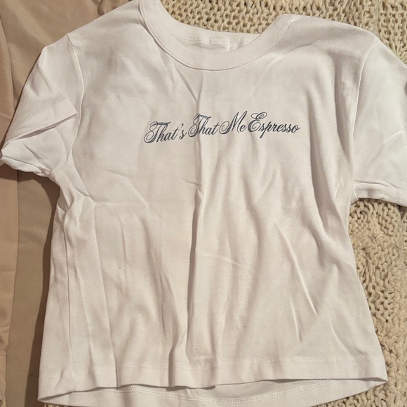 Sabrina Carpenter Tops - White Graphic Tee - That's That Me Espresso